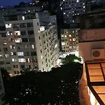 Pertinho Do Metro